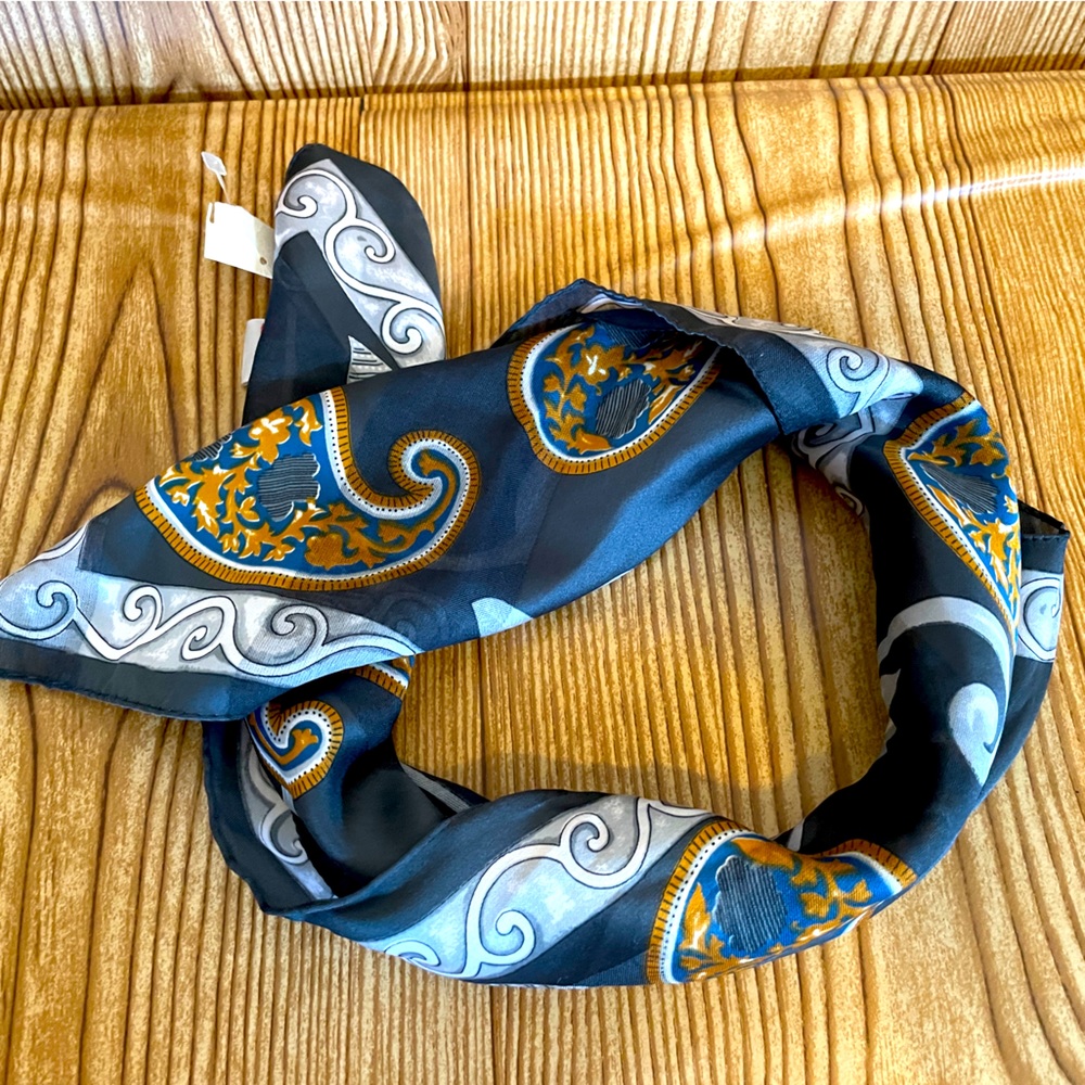 NWT italian 20” square Symphony Scarf Vintage espresso brown, green, blue, gold